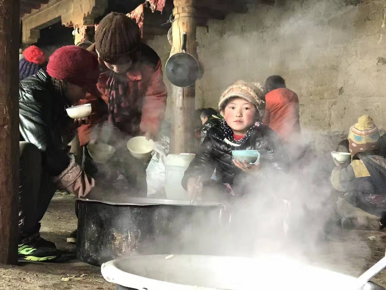 华体app登录入口-华体huati(中国)公益回顾丨家国同欢月同圆 温暖满载甘孜州(图10) 华体app登录入口-华体huati(中国)公益回顾丨家国同欢月同圆 温暖满载甘孜州(图10)